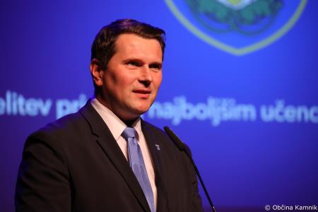 Župan je podelil priznanja najboljšim učenkam, učencem, dijakinjam in dijakom  (10)